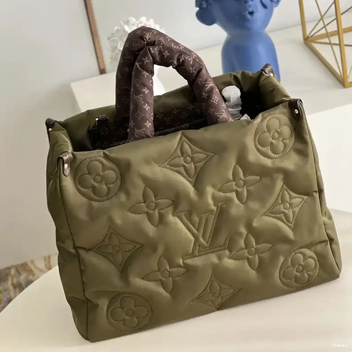 Bag LV 2112YA0030 0626